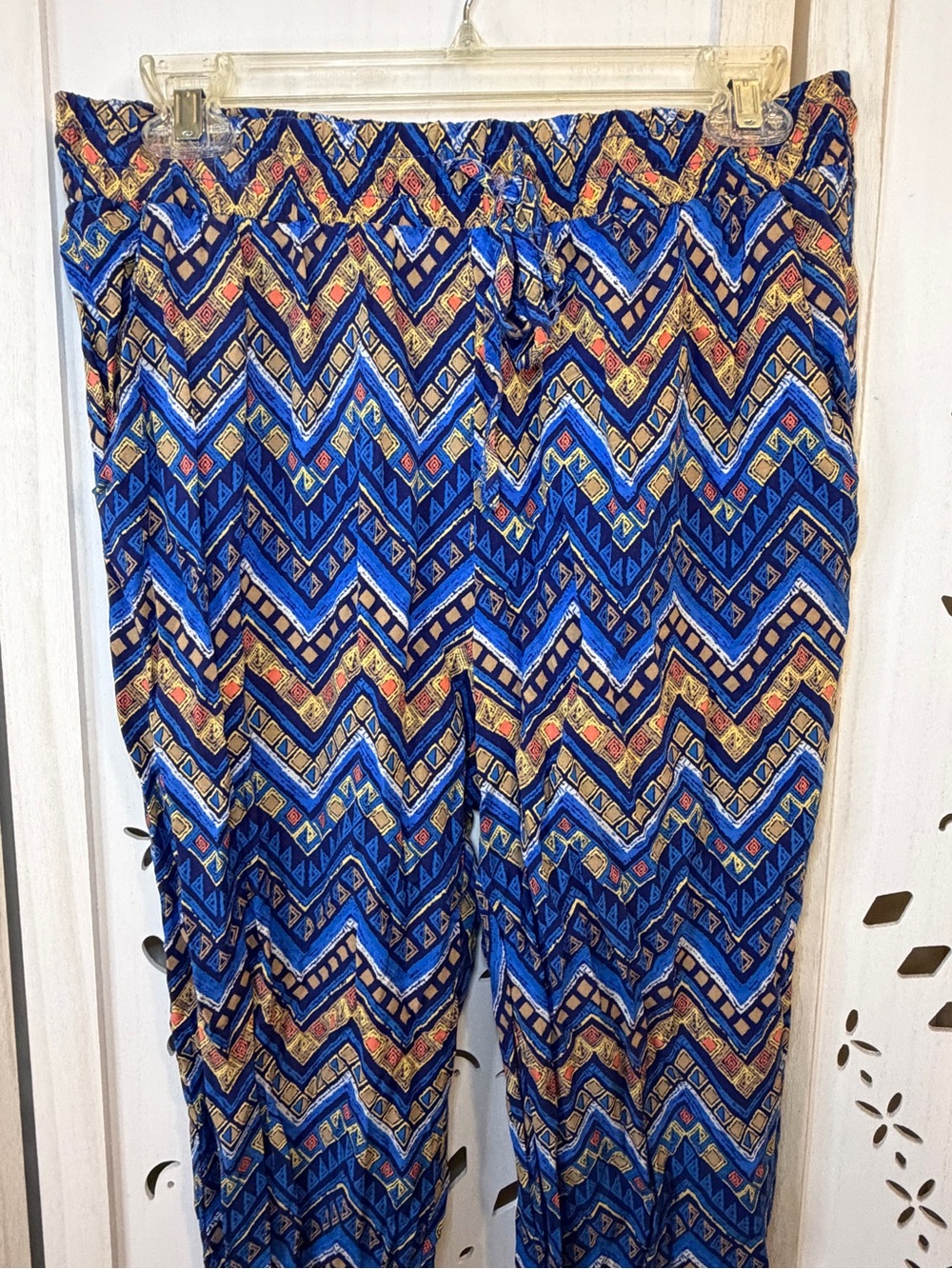 Forever 21 Blue Boho Print Pants - Picture 2 of 11